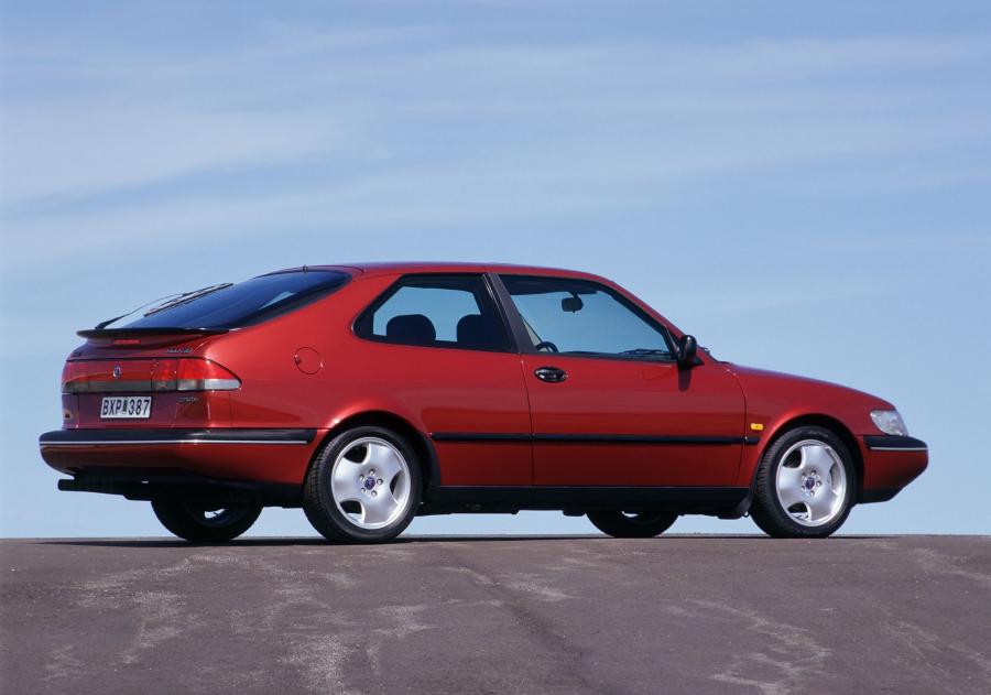  Saab 900 Coupe 1993 года  (фото 16 из 27)